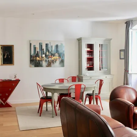Le Confidentiel By Cocoonr Apartment