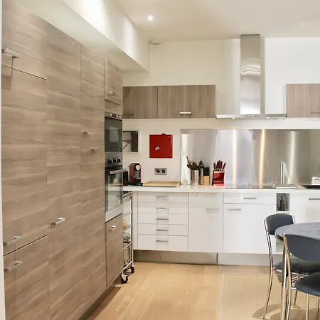 Le Confidentiel By Cocoonr *