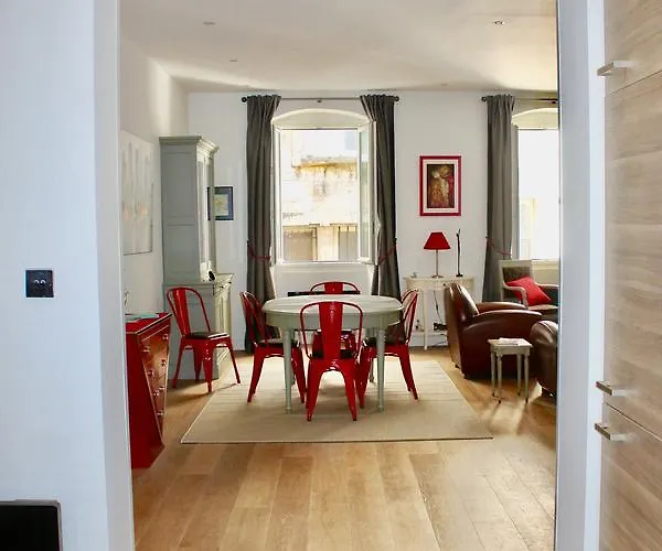 Le Confidentiel By Cocoonr *