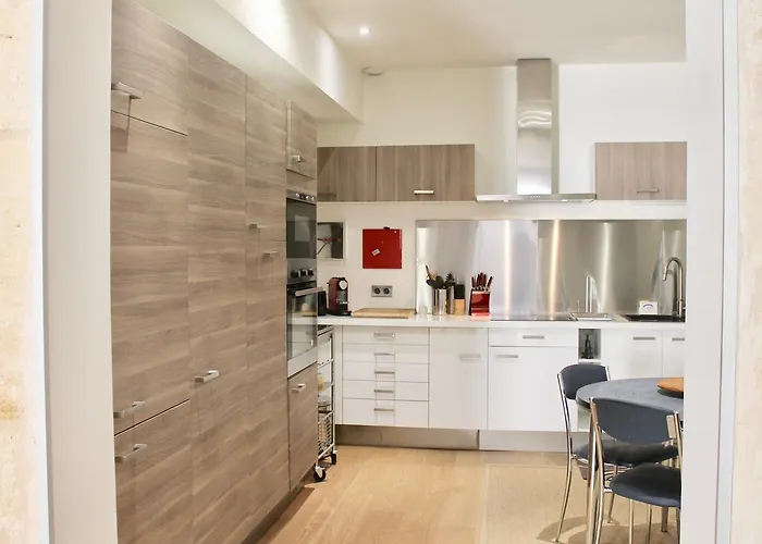 Le Confidentiel By Cocoonr *